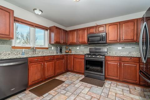 25325 S Plainview Dr, Channahon, IL 60410 photo 9