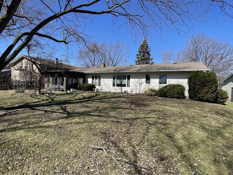 845 Freeman Rd, Hoffman Estates, IL 60192 photo 4