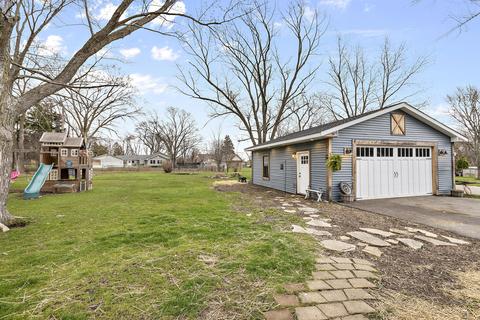 995 Aspen St, Hoffman Estates, IL 60169 photo 6