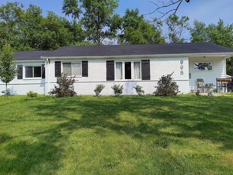 995 Aspen St, Hoffman Estates, IL 60169 photo 1
