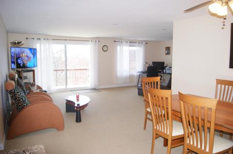 1500 Harbour Dr #4E, Wheeling, IL 60090 photo 5