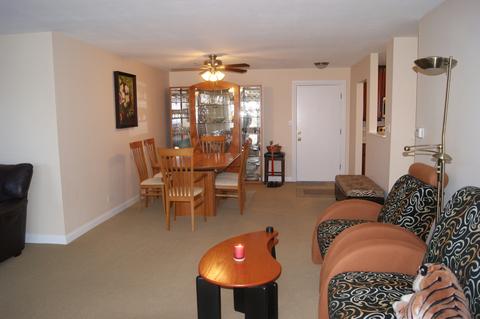 1500 Harbour Dr #4E, Wheeling, IL 60090 photo 6