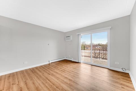 1000 S Lorraine Rd #311, Wheaton, IL 60189 photo 6