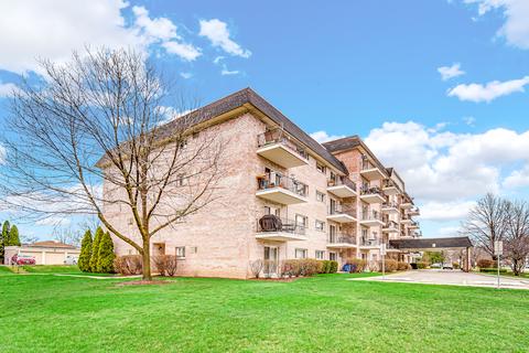 1000 S Lorraine Rd #311, Wheaton, IL 60189 photo 4