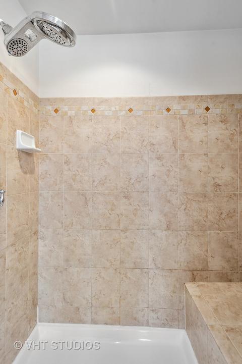 2684 Summit Dr, Glenview, IL 60025 photo 23
