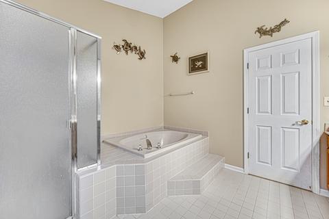 480 Flora Dr, Algonquin, IL 60102 photo 12