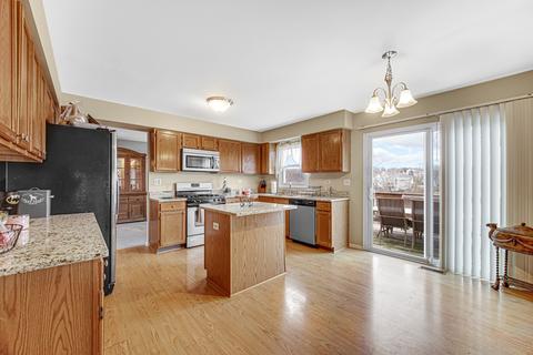 480 Flora Dr, Algonquin, IL 60102 photo 5