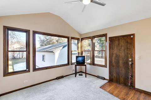 349 Desplaines Ave, Riverside, IL 60546 photo 8