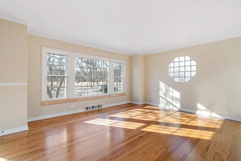 349 Desplaines Ave, Riverside, IL 60546 photo 3