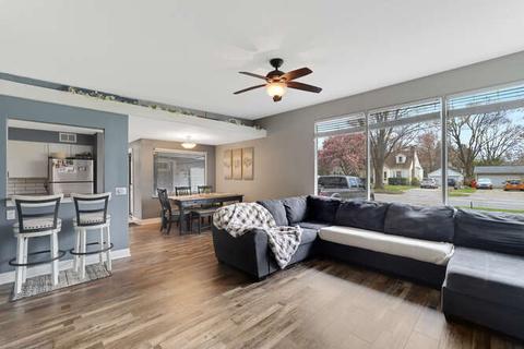 1016 W Springfield Ave, Champaign, IL 61821 photo 16