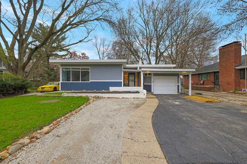 1016 W Springfield Ave, Champaign, IL 61821 photo 1