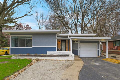 1016 W Springfield Ave, Champaign, IL 61821 photo 2