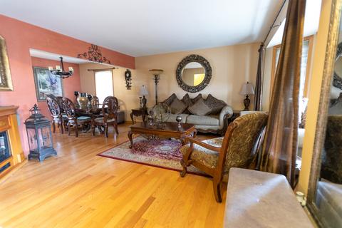 8153 Normandy Ave, Burbank, IL 60459 photo 11