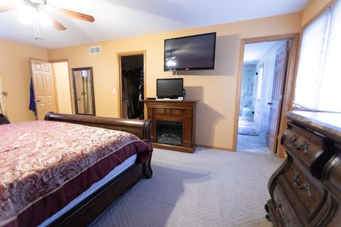 8153 Normandy Ave, Burbank, IL 60459 photo 22