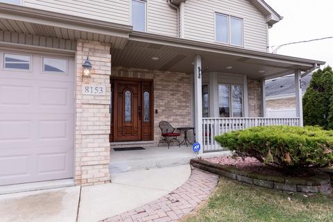 8153 Normandy Ave, Burbank, IL 60459 photo 3