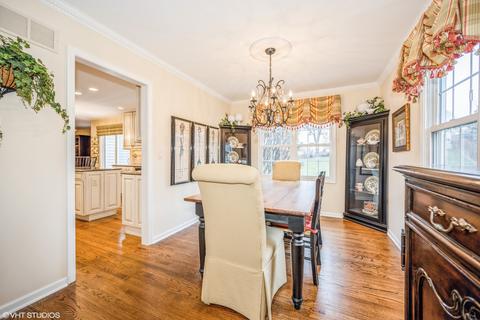 2678 Kettlehook Dr, Elgin, IL 60124 photo 4