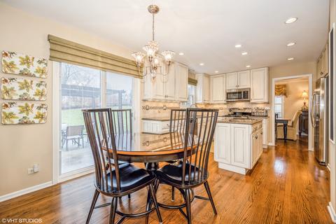 2678 Kettlehook Dr, Elgin, IL 60124 photo 7