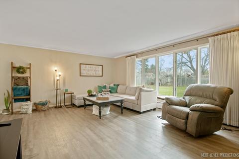 516 Meyer Ct, Aurora, IL 60506 photo 8