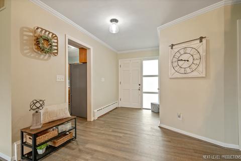 516 Meyer Ct, Aurora, IL 60506 photo 5