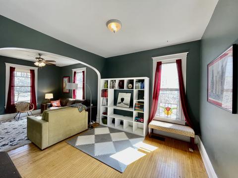 116 Hill Ave, Elgin, IL 60120 photo 12