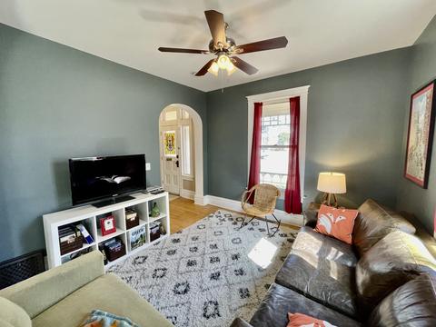 116 Hill Ave, Elgin, IL 60120 photo 11