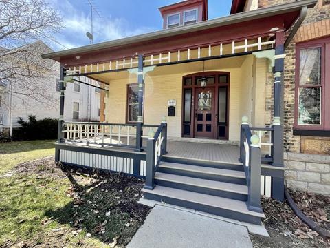 116 Hill Ave, Elgin, IL 60120 photo 4