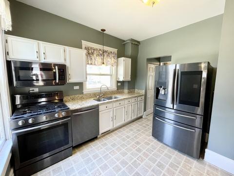 116 Hill Ave, Elgin, IL 60120 photo 21