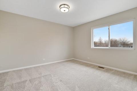 642 Mariner Dr, Elgin, IL 60120 photo 22