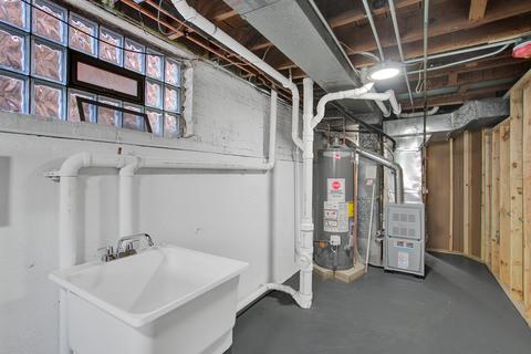 574 E 104th Pl, Chicago, IL 60628 photo 33