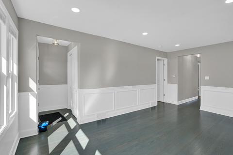 574 E 104th Pl, Chicago, IL 60628 photo 9
