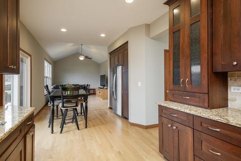 11640 S Marathon Ln, Plainfield, IL 60585 photo 8