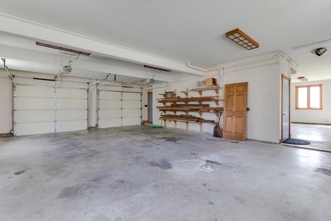 702 W 3rd St, Delavan, IL 61734 photo 89