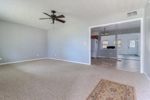 606 W 3rd St, Delavan, IL 61734 photo 3