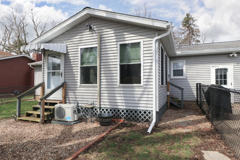606 W 3rd St, Delavan, IL 61734 photo 25