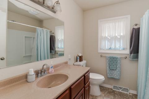 606 W 3rd St, Delavan, IL 61734 photo 21