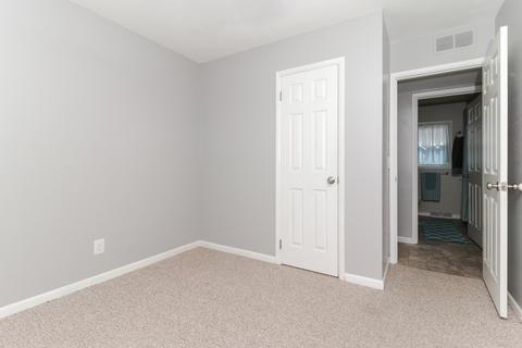 606 W 3rd St, Delavan, IL 61734 photo 17