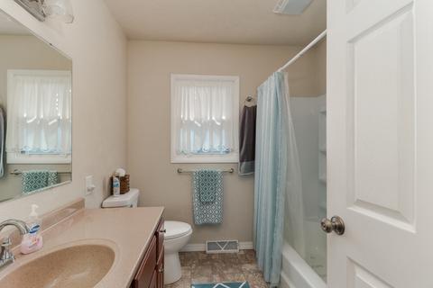 606 W 3rd St, Delavan, IL 61734 photo 22