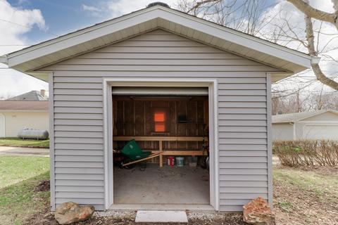 606 W 3rd St, Delavan, IL 61734 photo 28