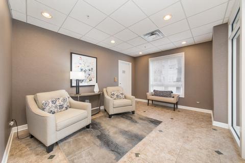 1277 E Thacker St #301, Des Plaines, IL 60016 photo 4