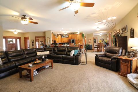 16682 Parnell Rd, Dewitt, IL 61735 photo 15
