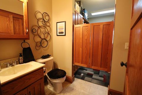 16682 Parnell Rd, Dewitt, IL 61735 photo 24