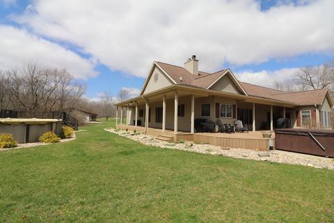 16682 Parnell Rd, Dewitt, IL 61735 photo 4