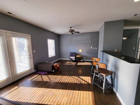 830 E Bowen Ave #1A, Chicago, IL 60653 photo 2