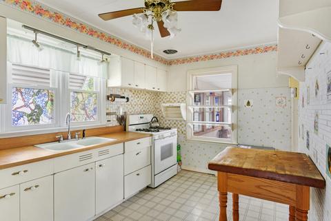 1106 Webster Ln, Des Plaines, IL 60016 photo 7