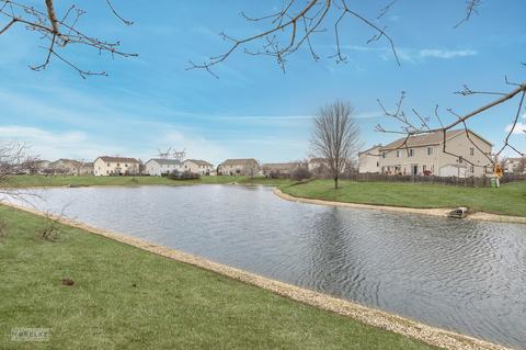321 Gregory Ln, Plano, IL 60545 photo 5