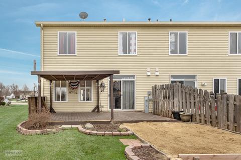 321 Gregory Ln, Plano, IL 60545 photo 3