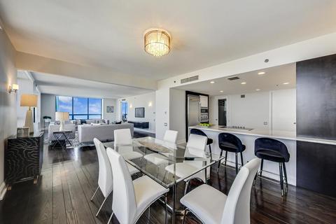 180 E Pearson St #7101, Chicago, IL 60611 photo 7