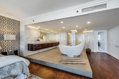 180 E Pearson St #7101, Chicago, IL 60611 photo 24