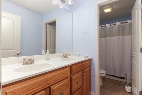 8 Brookline Ct, Bloomington, IL 61705 photo 29