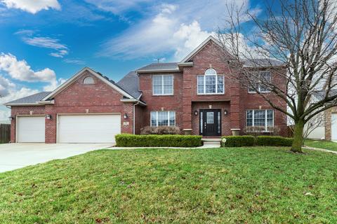 8 Brookline Ct, Bloomington, IL 61705 photo 1